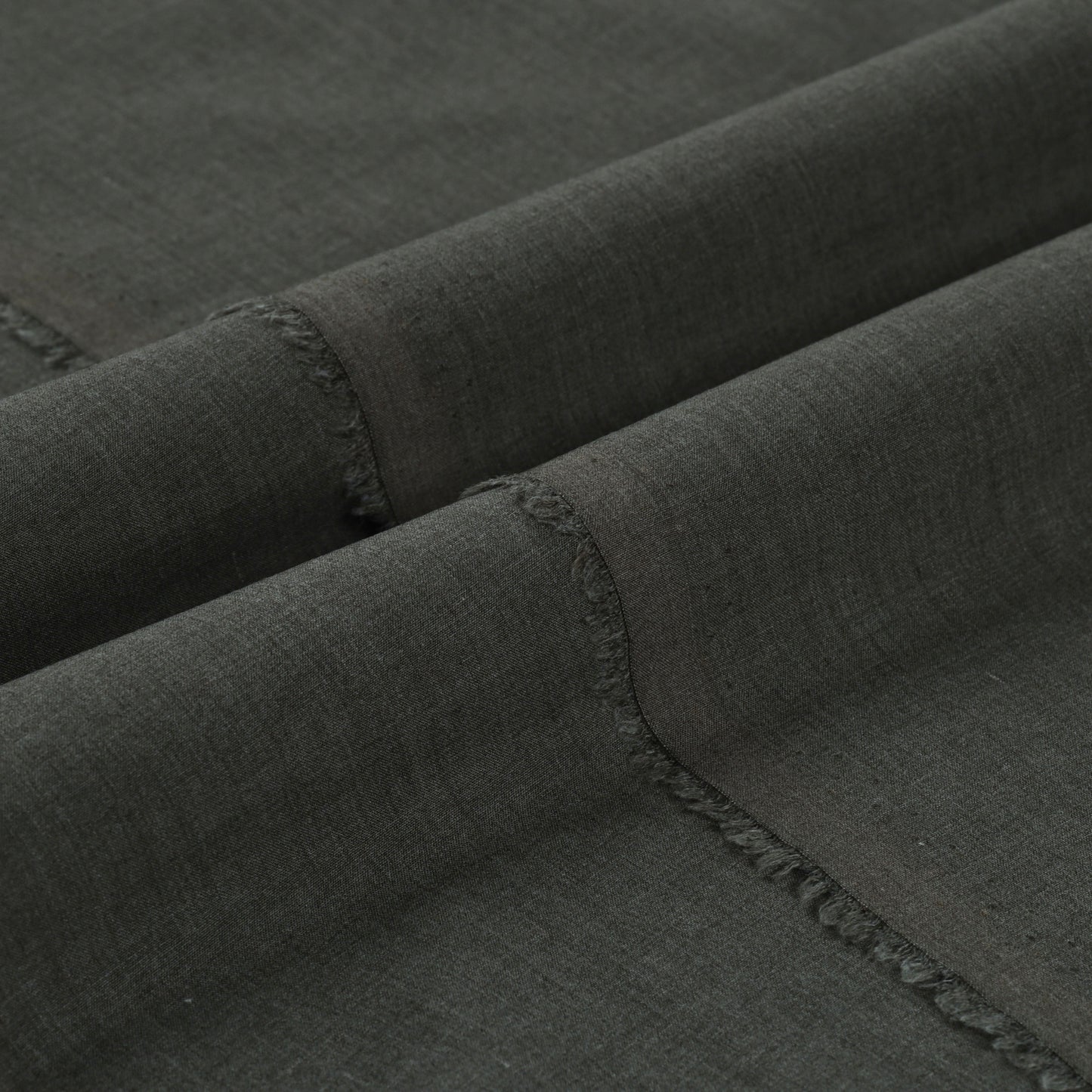 Dark Sea-Executive Pearl Grey