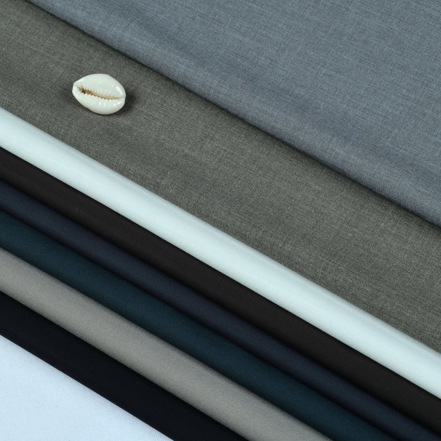 Dark Sea-Executive Pearl Grey