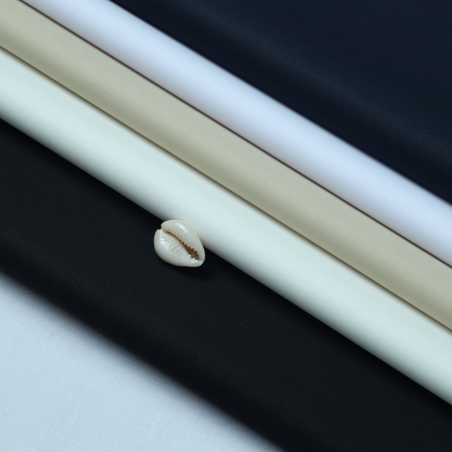 Egyptian Cotton-Black Silver Mat